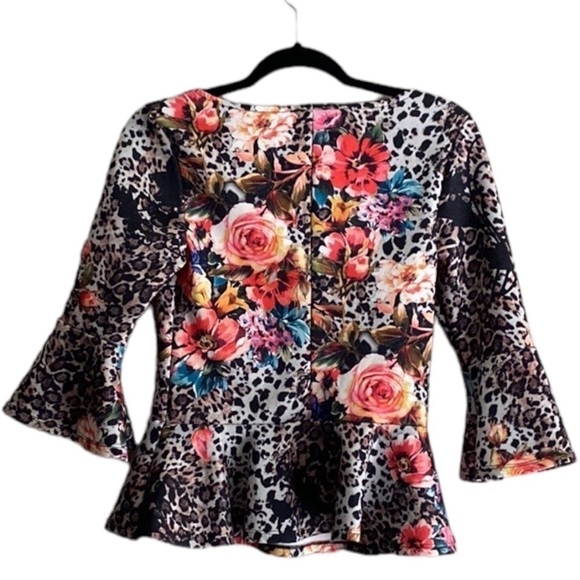 Venus Black Animal Print and Floral Bell Sleeves Top Blouse Size S - Picture 2 of 6